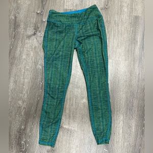 Prana EUC - worn twice - Small Exercise Leggings Green / Blue